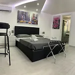 Rossella\'S Home