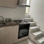 Casa Sampolo charming apartment with patio Palermo city center