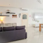 Alina Guest House
