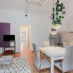 Ballaro Cozy Apartment With Balconies