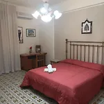 Signorile Appartamento In Condominio Rallo