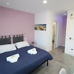 Ri.Mo\'S Rent Room