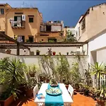At Kalsa Quiet Flowered Terrace! Free Parking! Ideal For Remote Working!