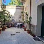Casa Rotre In The Historic Center Of Palermo
