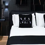 Mea Suite