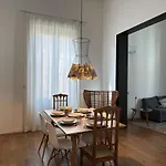 Laura\'S Apartment