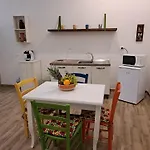 Immacolatella Guest House
