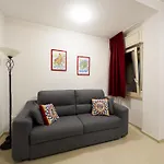 Un Passo Dal Porto