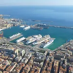 Un Passo Dal Porto