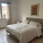 Angelica Holiday Home
