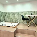 Broken Column Luxury Suite
