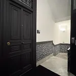 G Cave 125 Boutique Apartment