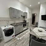 Casa Angela Solarium Con Vasca Idromassaggio, Sauna E Sala Fitness