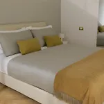 Dimora Ai Leoni, Suite & Apartments
