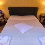 O4M Lgbtq Guesthouse Suite Palermo Adult Only
