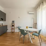 Vetro Apartments By Wonderful Italy