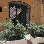 Barbaro Apartments