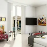 Palco Rooms And Suites