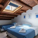Le Pomelie Bed And Breakfast