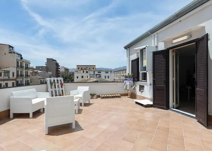 Ballarhost - Ballaro Market Terrace Apartment