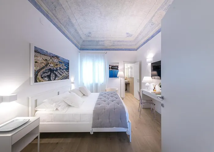 La Home42 Suite