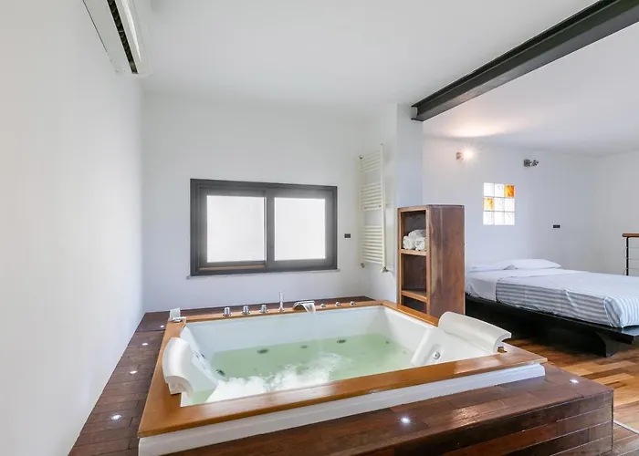 Castello Della Zisa Flat With Jacuzzi And Terrace