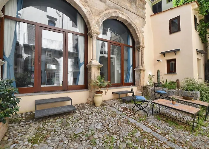 Iflat Agli Archetti Del Centro Storico