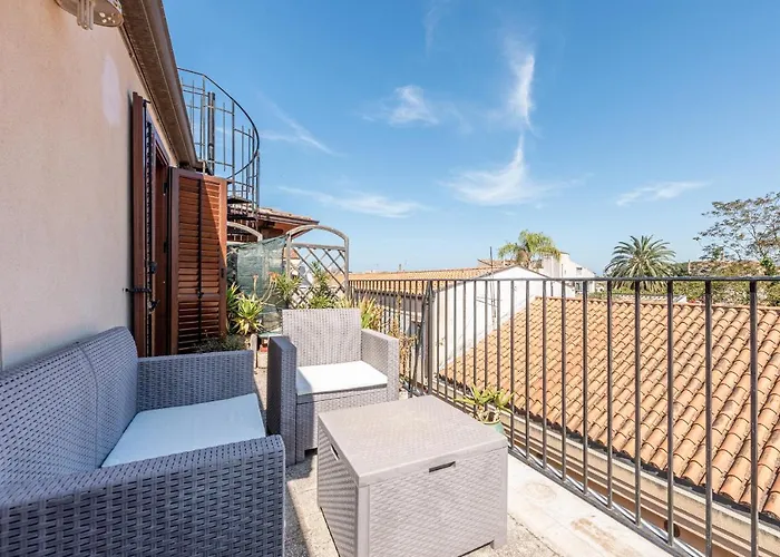 Schiavuzzo Apartment With Terrace By Wonderful Italy
