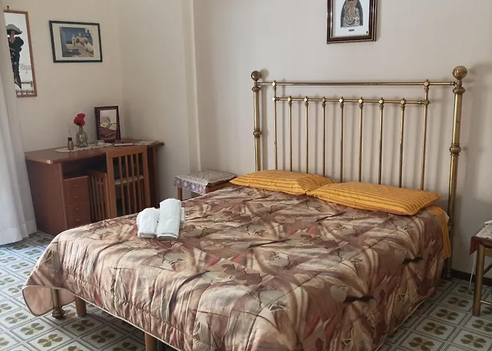 Signorile Appartamento In Condominio Rallo