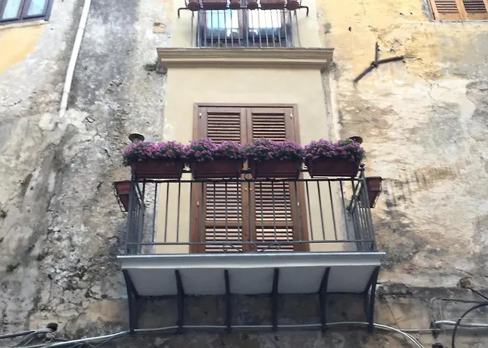 Ballarò Holiday