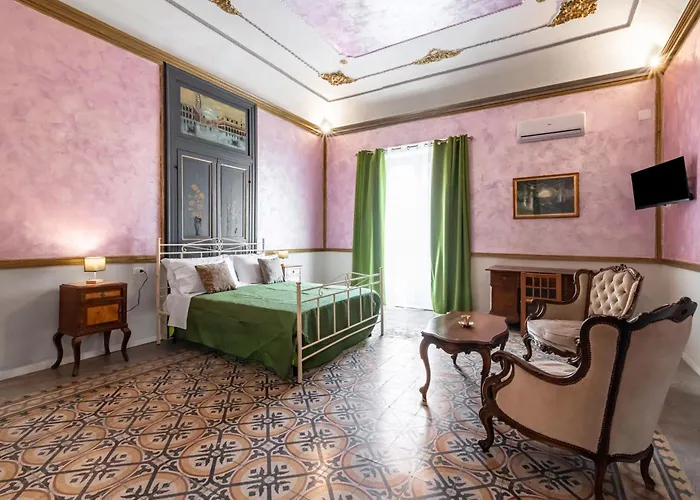 La Dimora Dei Mille - Roomy Apartment With Terrace