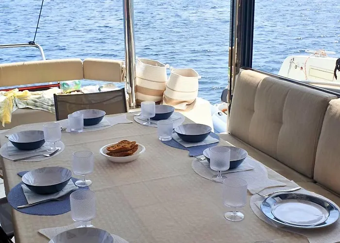 Catamarano Lux