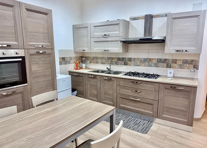 Maqueda Apartament For 4 Palermo Centre Ballaro