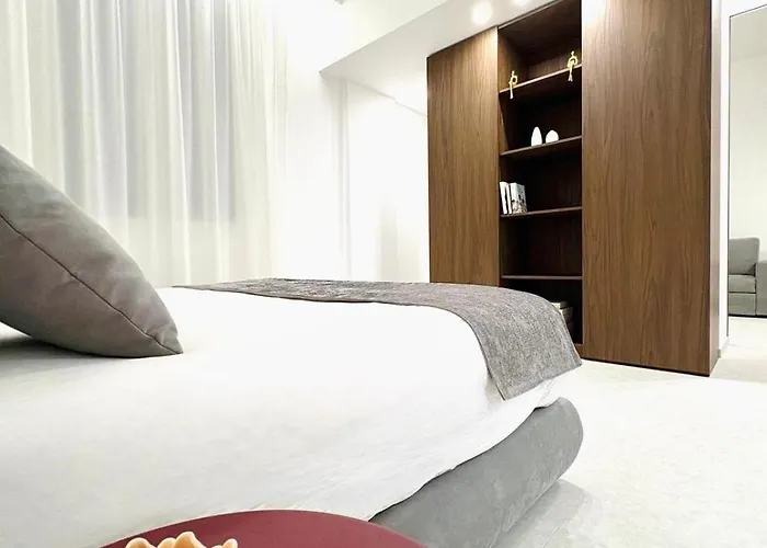 Nora\'S Suites