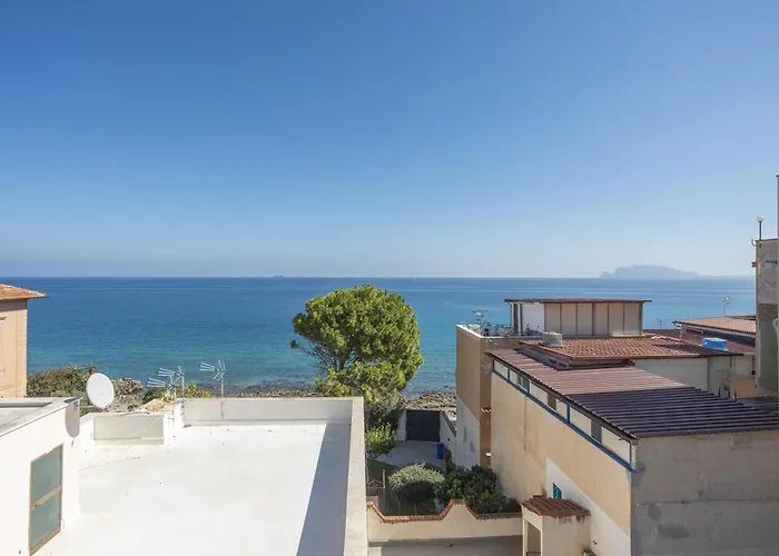 La Loggia Sul Mare