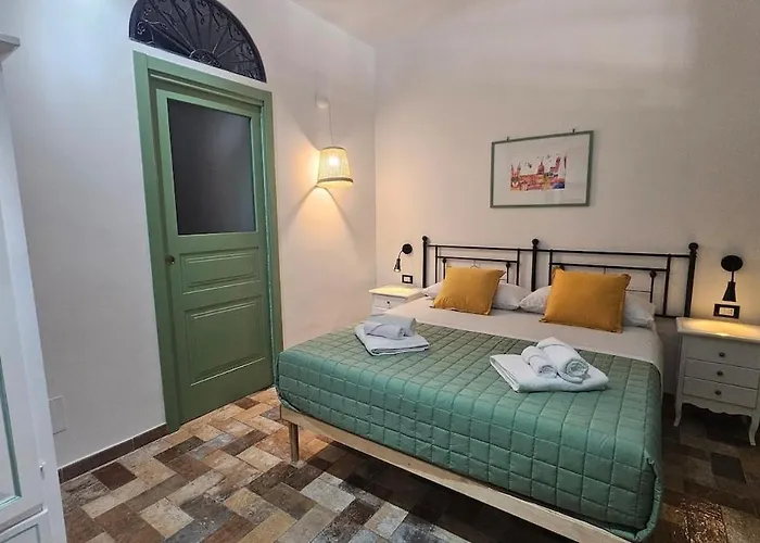 Barbaro Apartments