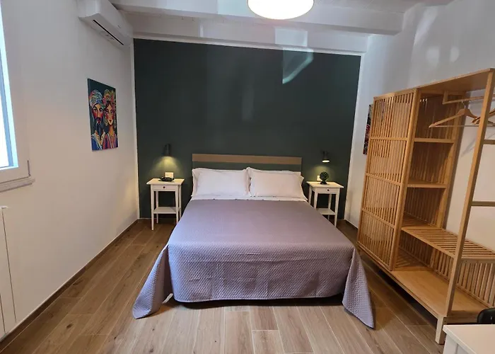 Sichilia House