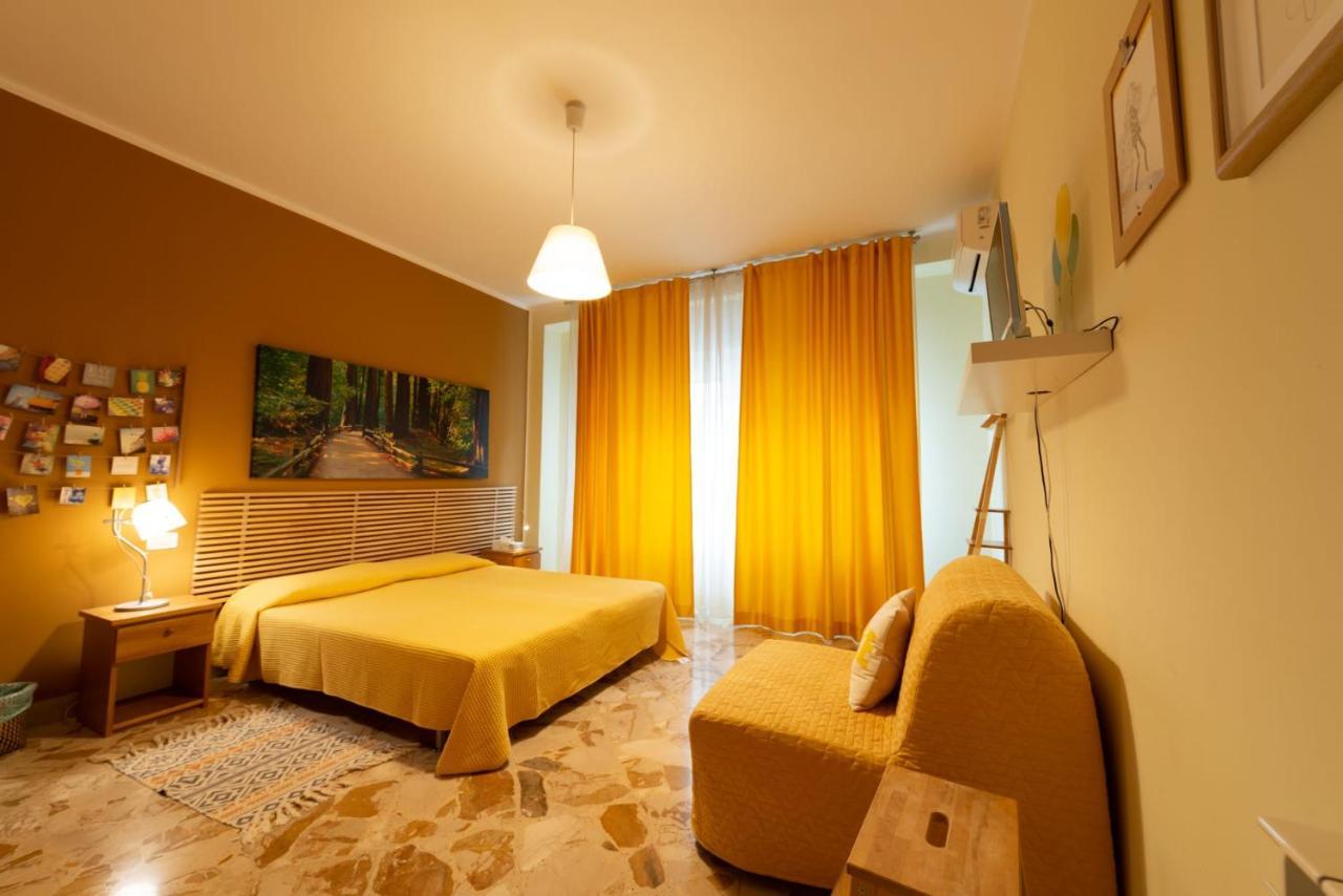 Homestay La Favorita - Ben Collegato Con L'aeroporto, La Di Mondello E Il Centro Citta