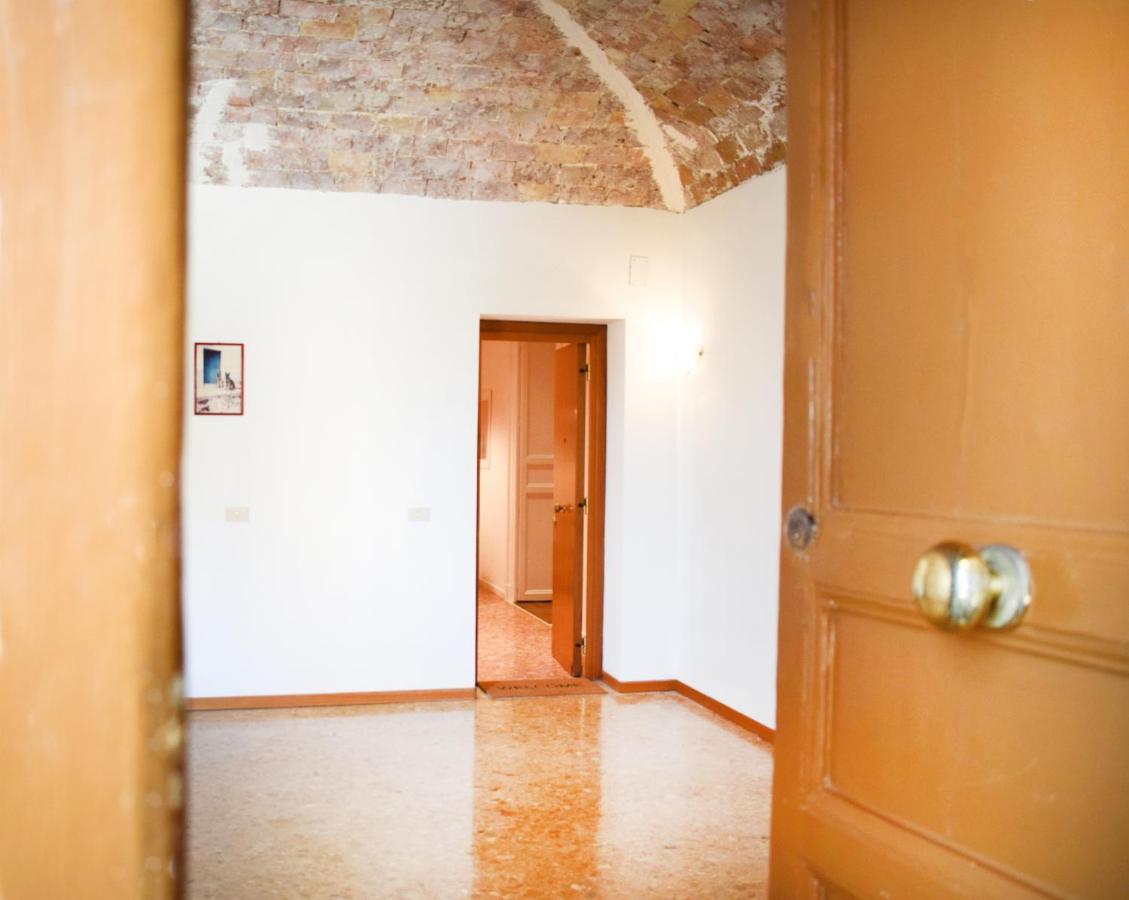 Porta Vicari With View In Downtown *