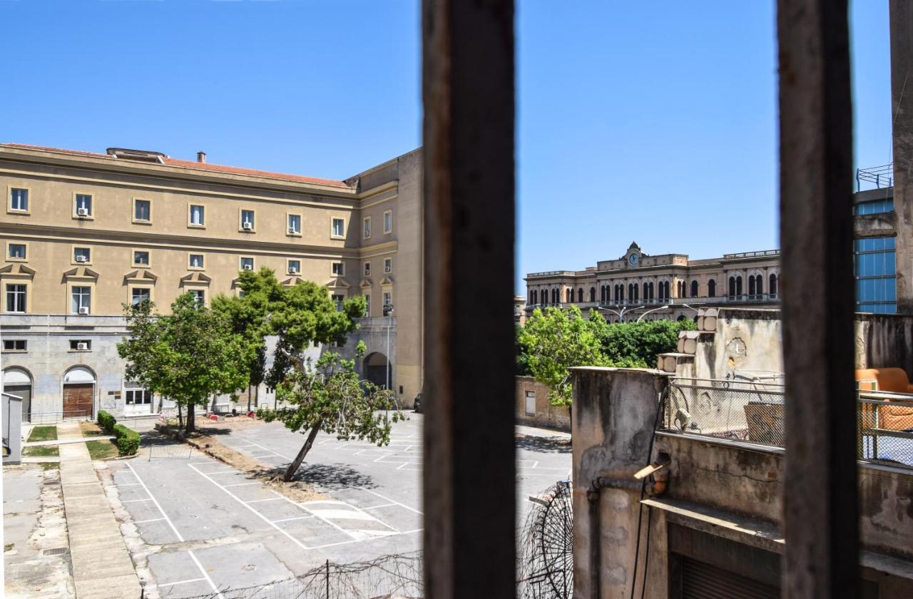 Porta Vicari With View In Downtown