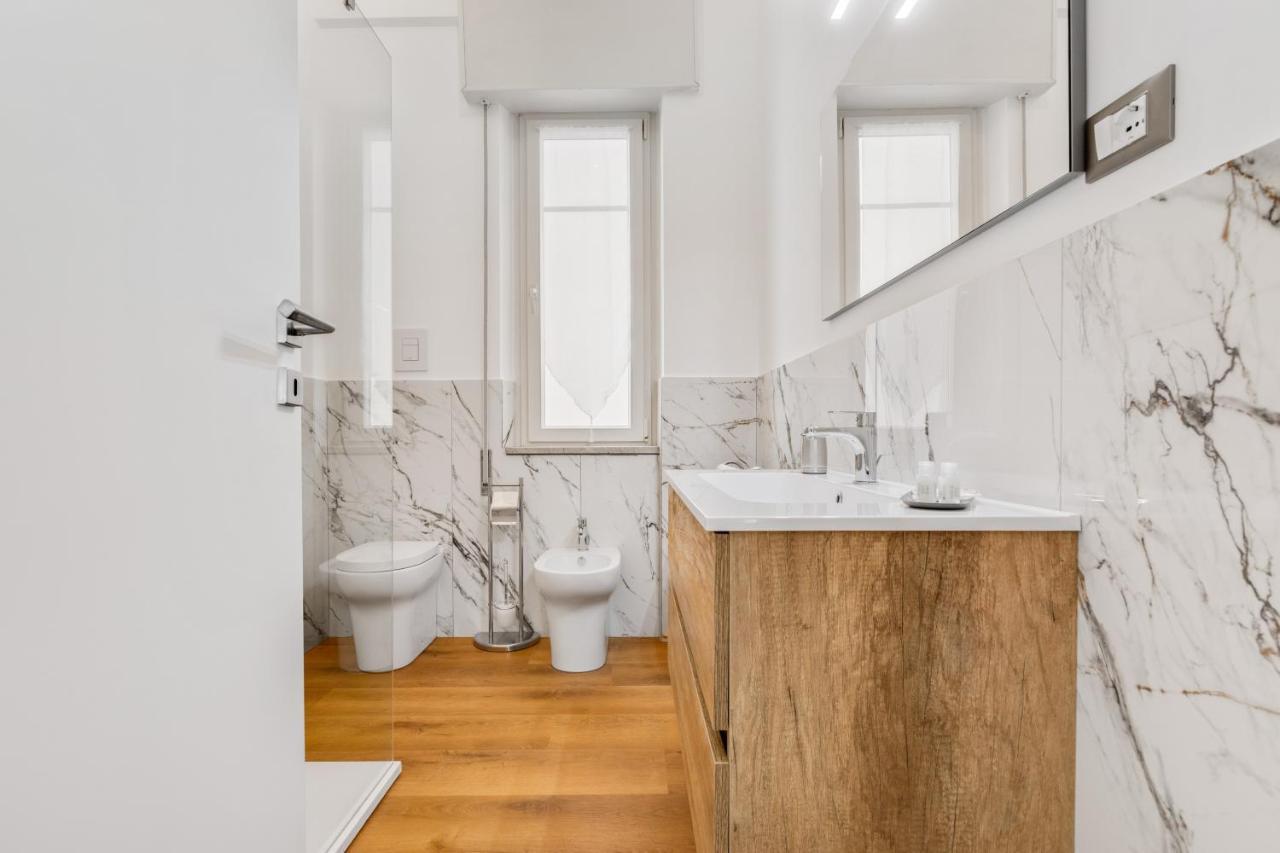 Residenza Dei Poeti - Roomy And Modern Flat Apartment