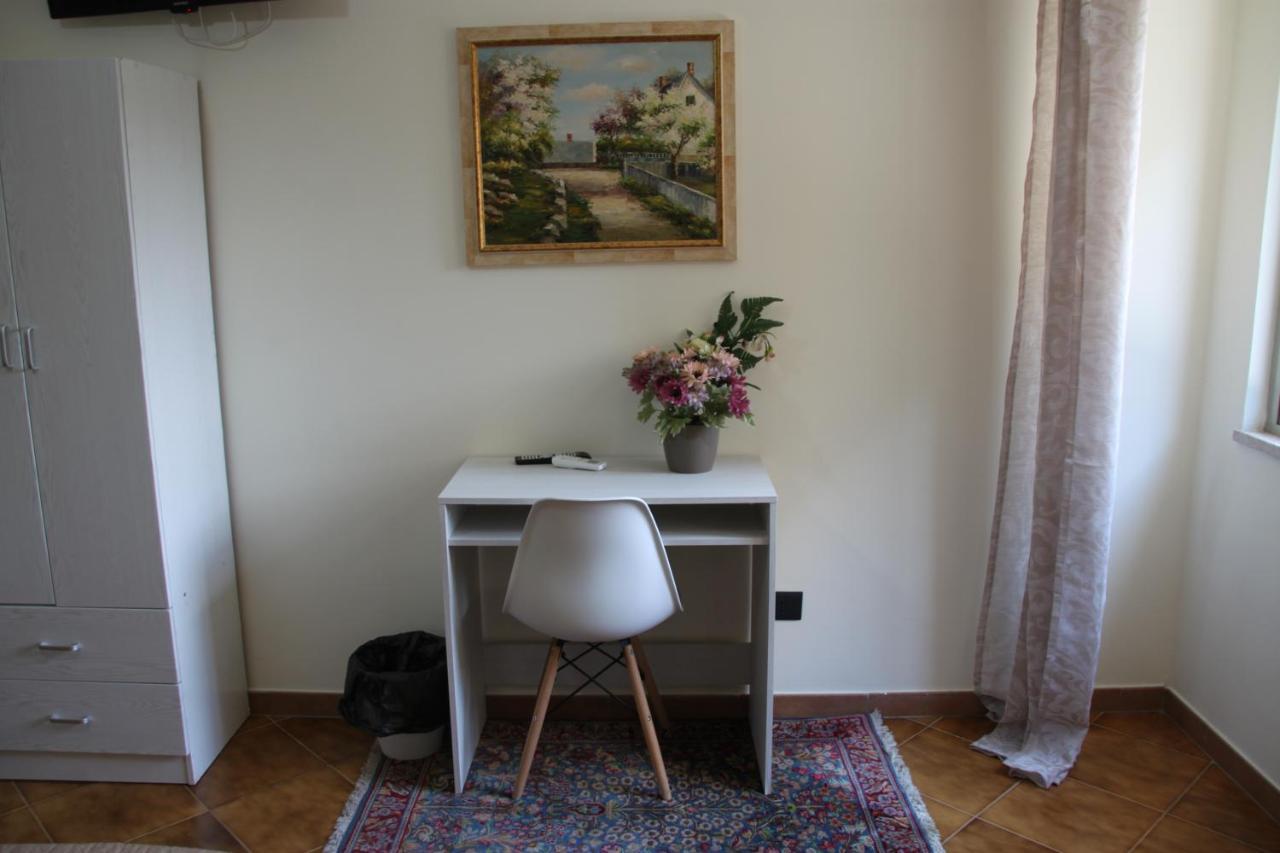 Bed & Breakfast Alexander-room And Breakfast 2*