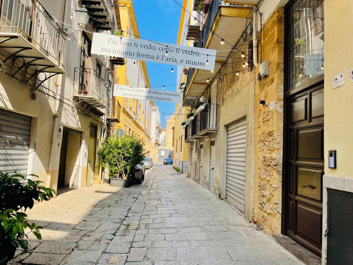 Affittacamere Palazzo Del Poeta - Dimora Contemporanea 2*