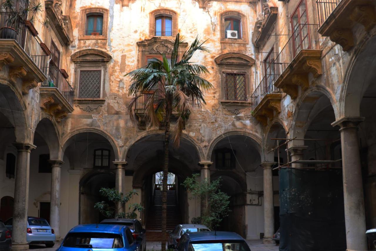 Palazzo Cuto & Charme Apartment Palermo