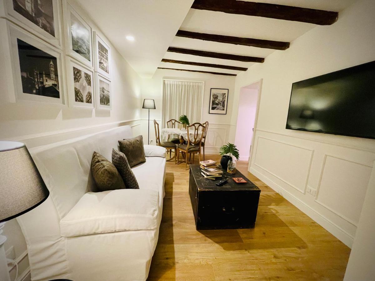 Affittacamere Palazzo Del Poeta - Dimora Contemporanea 2*