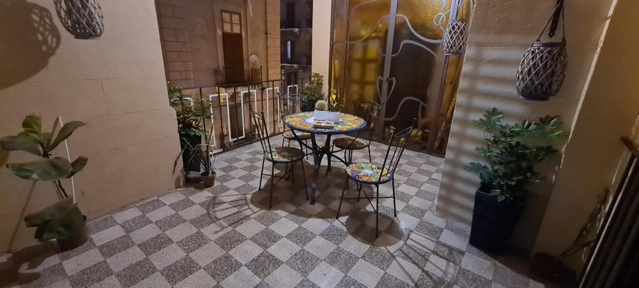 Ballaro Bed & Breakfast