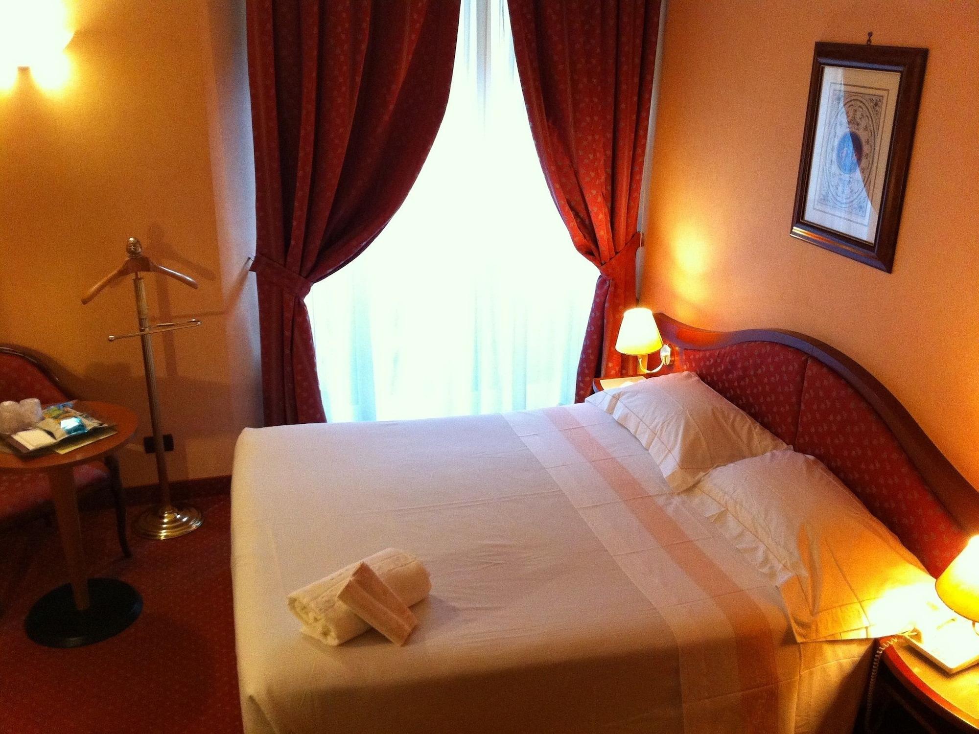Hotel Massimo Plaza