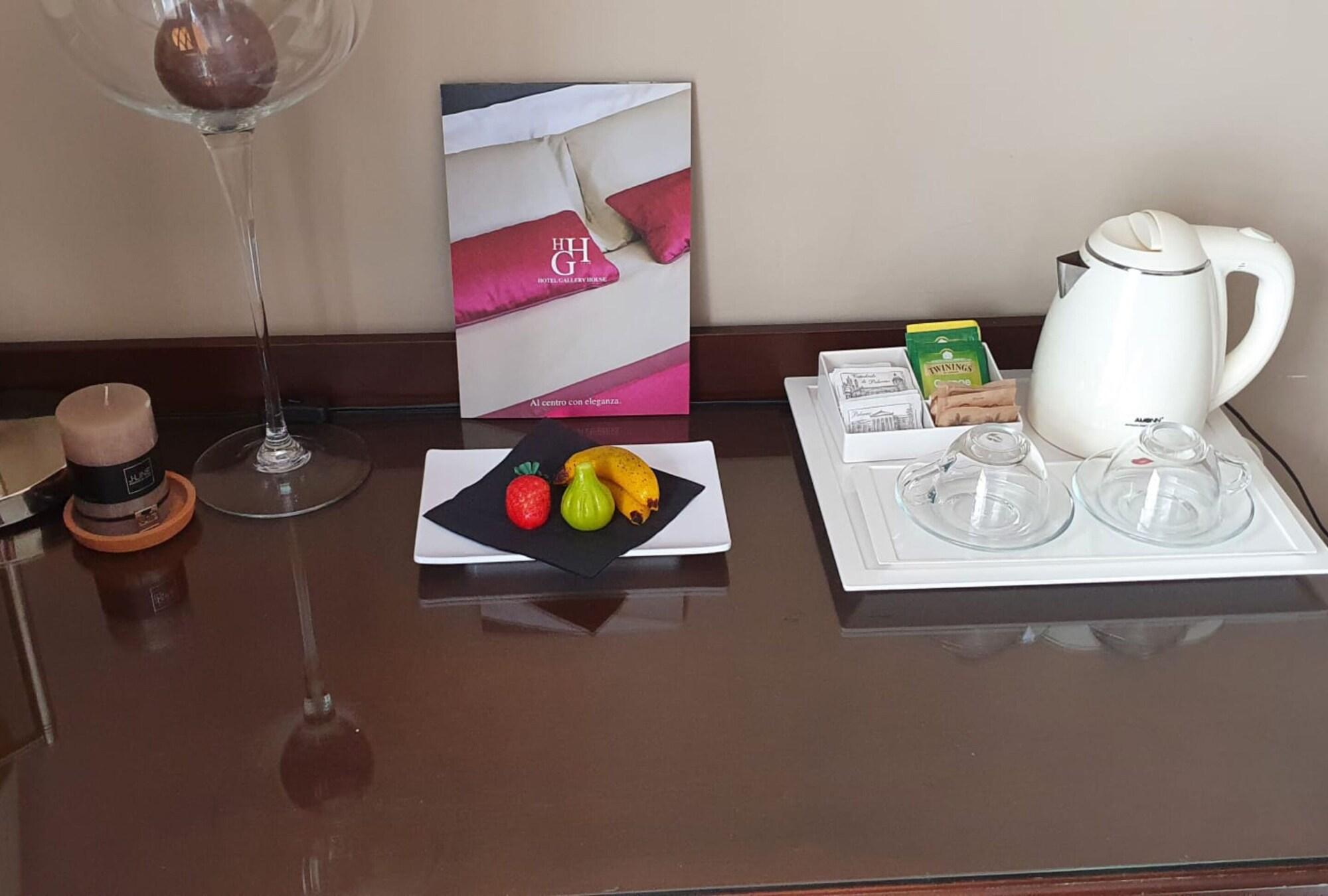 Hotel Smart Gallery House 3*