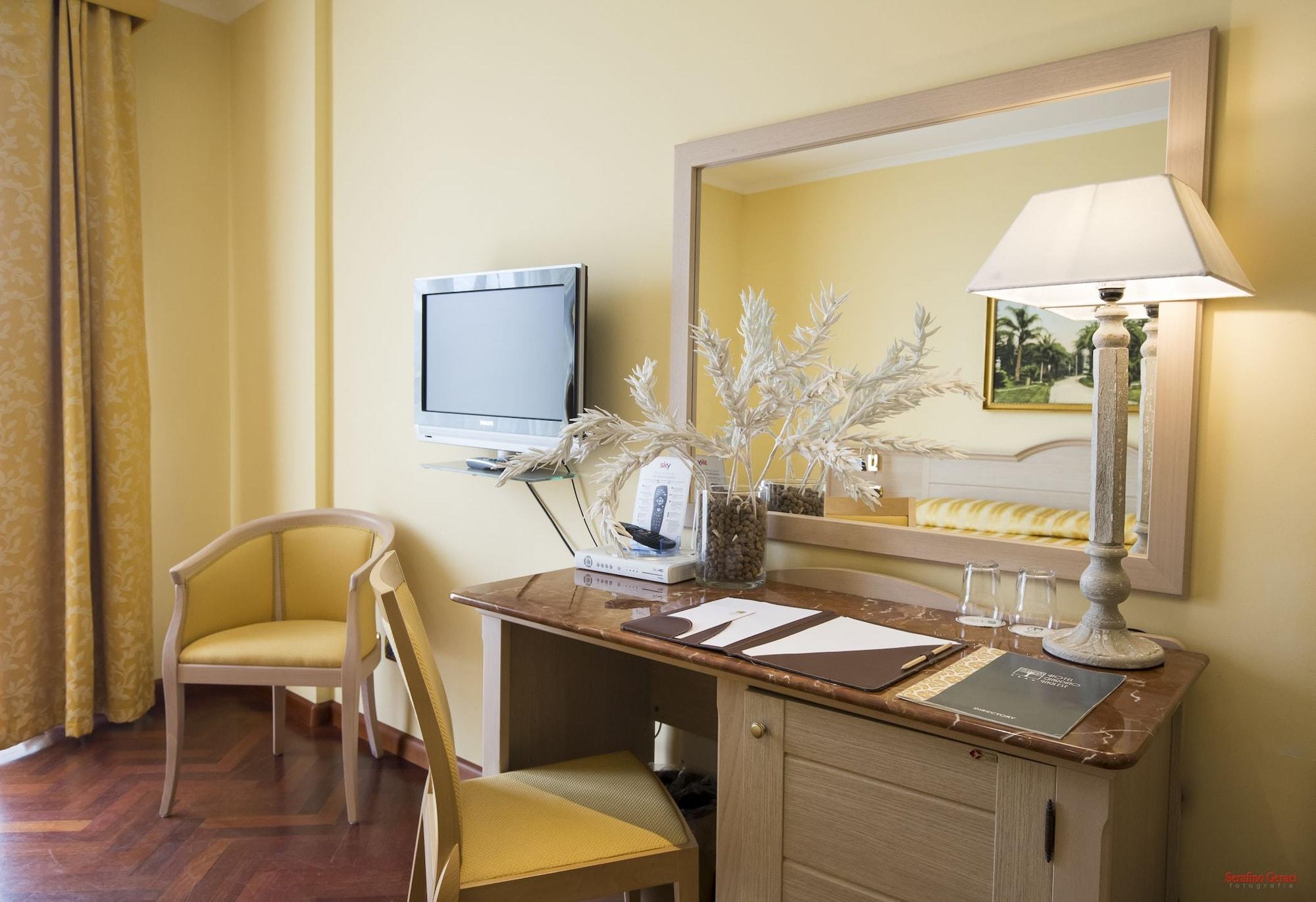 Hotel Giardino 4*