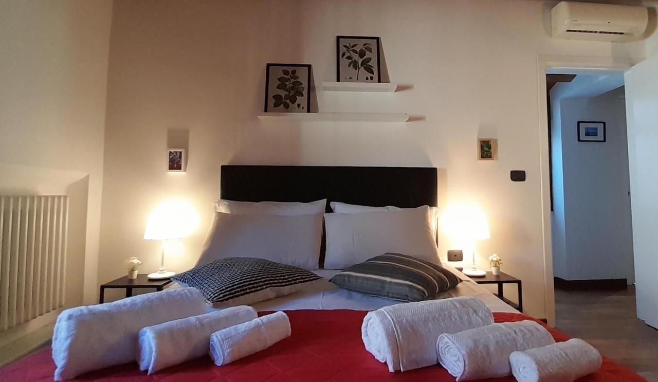 Terrace With View Attic In Old Town Ballarhome Appartamento *